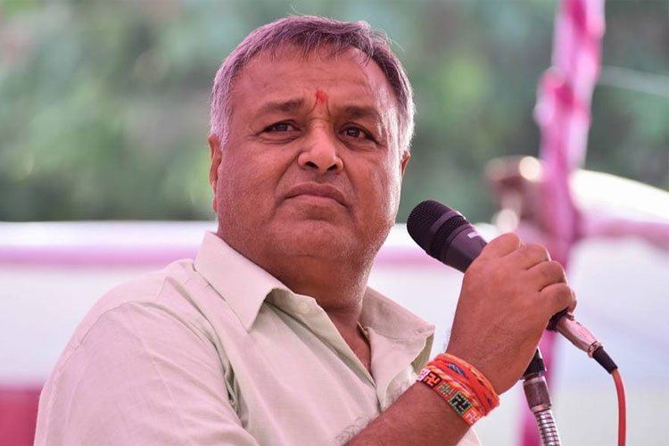 Former Gujarat BJP MP Dinu Solanki gets life term for murder of RTI activist Amit Jethva | Facebook Former Gujarat BJP MP Dinu Solanki gets life term for murder of RTI activist Amit Jethva | Facebook- India TV Hindi