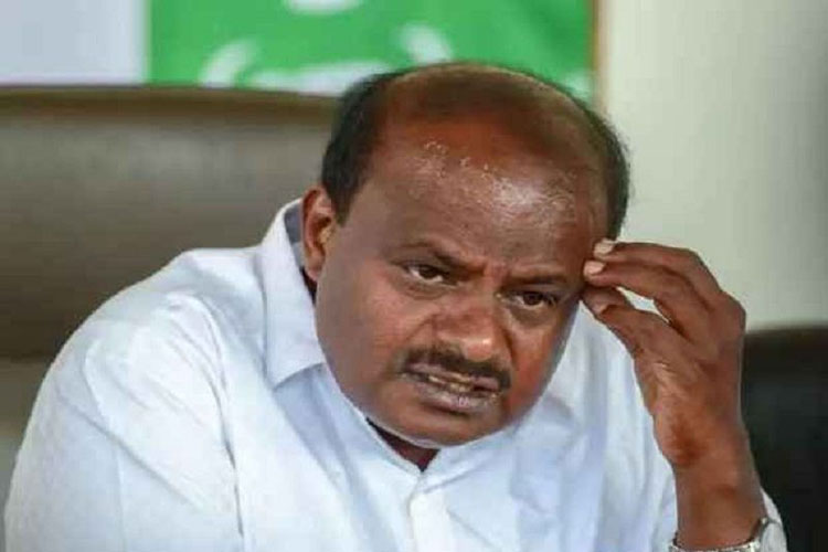 Ministers of JDS quota send their resignation to Chief Minister HD Kumaraswamy Ministers of JDS quota send their resignation to Chief Minister HD Kumaraswamy- India TV Hindi