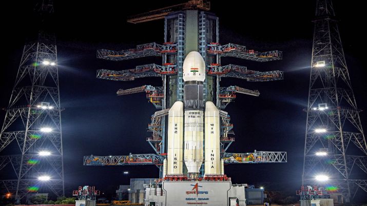 चंद्रयान-2 के प्रक्षेपण की हलचल फिर तेज़, इसरो ने जारी किया नोटिस टू एयरमैन चंद्रयान-2 के प्रक्षेपण की हलचल फिर तेज़, इसरो ने जारी किया नोटिस टू एयरमैन- India TV Hindi