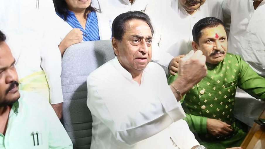 मध्य प्रदेश: कई भाजपा विधायक कांग्रेस के संपर्क में, एक के कमलनाथ से मिलने की चर्चा मध्य प्रदेश: कई भाजपा विधायक कांग्रेस के संपर्क में, एक के कमलनाथ से मिलने की चर्चा- India TV Hindi
