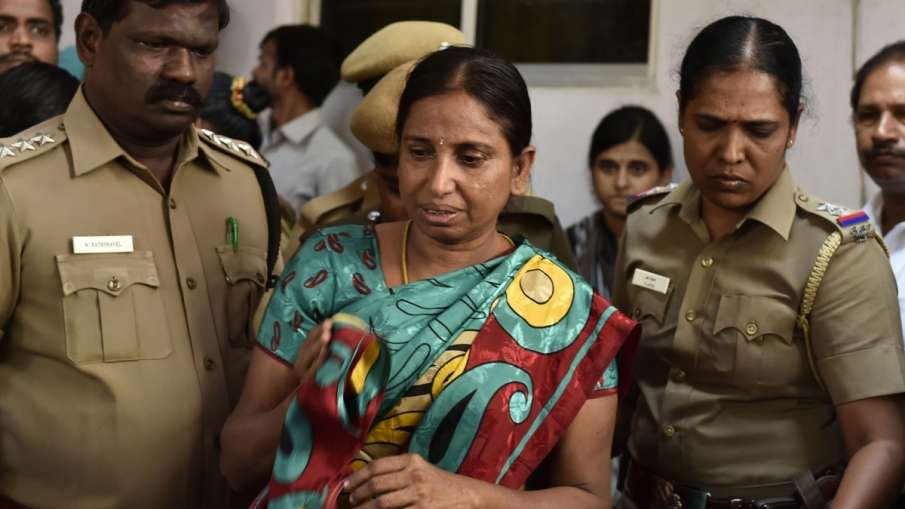 वक्त से पहले रिहाई का निर्देश देने की मांग वाली नलिनी की याचिका खारिज वक्त से पहले रिहाई का निर्देश देने की मांग वाली नलिनी की याचिका खारिज- India TV Hindi
