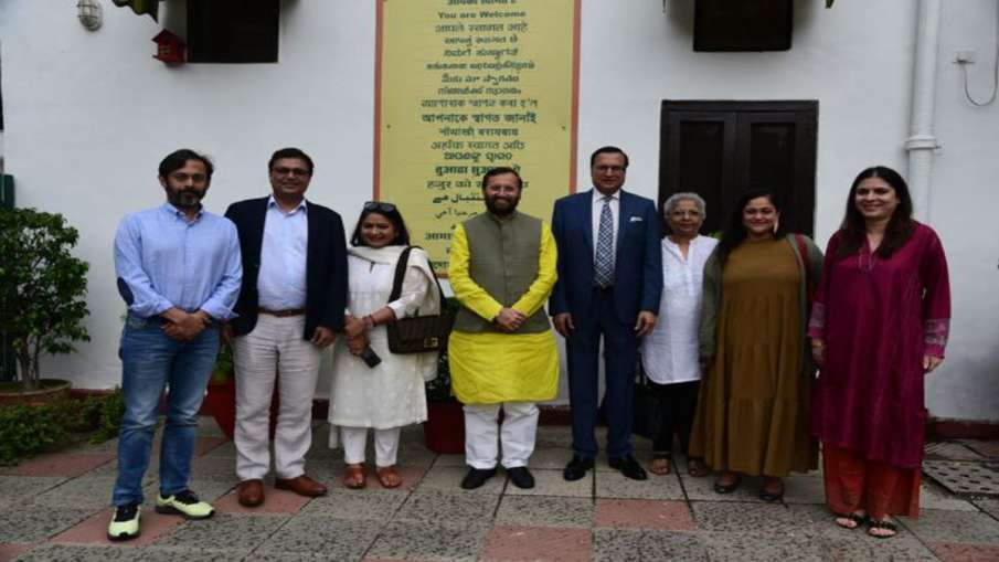 सूचना प्रसारण मंत्री प्रकाश जावड़ेकर से मिले एनबीए बोर्ड सदस्य सूचना प्रसारण मंत्री प्रकाश जावड़ेकर से मिले एनबीए बोर्ड सदस्य- India TV Hindi