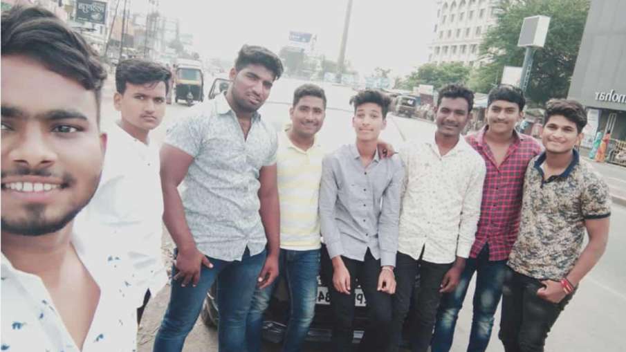 पुणे में बड़ा सड़क हादसा, कार-ट्रक टक्कर में 9 छात्रों की मौत पुणे में बड़ा सड़क हादसा, कार-ट्रक टक्कर में 9 छात्रों की मौत- India TV Hindi