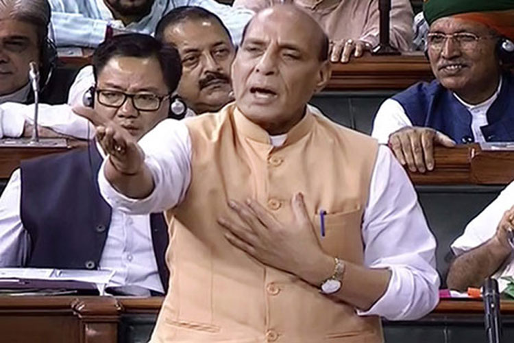BJP has no role in Karnataka crises says Rajnath Singh in Lok Sabha BJP has no role in Karnataka crises says Rajnath Singh in Lok Sabha- India TV Hindi