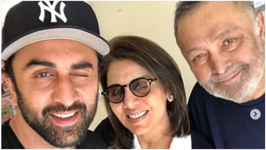 Rishi kapoor with wife and son Rishi kapoor with wife and son- India TV Hindi
