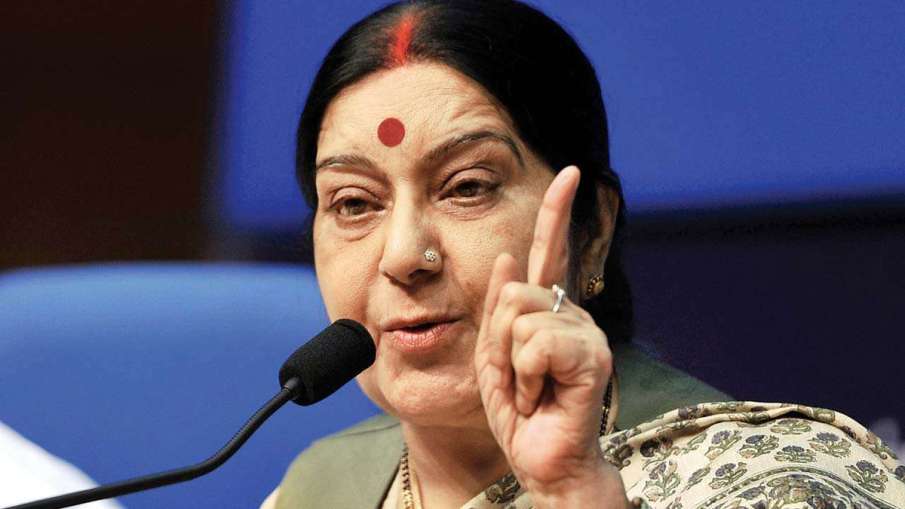 Azam Khan should be punished strictly for his remark on rama devi says Sushma Swaraj Azam Khan should be punished strictly for his remark on rama devi says Sushma Swaraj- India TV Hindi