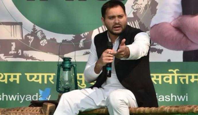 Tejashwi Yadav urges people to be cautious of fake... Tejashwi Yadav urges people to be cautious of fake...- India TV Hindi