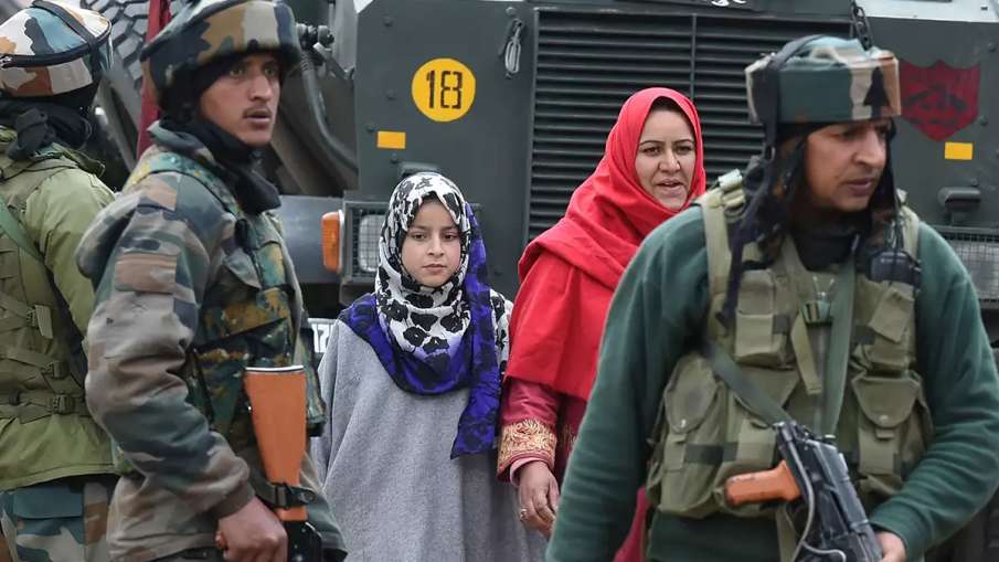 ब्रिटेन की ‘ऑल पार्टी पार्लियामेंट्री ग्रुप’ के सदस्यों ने अनुच्छेद 370 पर मोदी सरकार के फैसले का कि ब्रिटेन की ‘ऑल पार्टी पार्लियामेंट्री ग्रुप’ के सदस्यों ने अनुच्छेद 370 पर मोदी सरकार के फैसले का कि- India TV Hindi