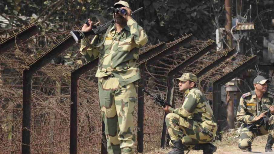 पाकिस्तान के एक और साजिश का खुलासा, एलओसी पर तैनात किए SSG कमांडो पाकिस्तान के एक और साजिश का खुलासा, एलओसी पर तैनात किए SSG कमांडो- India TV Hindi