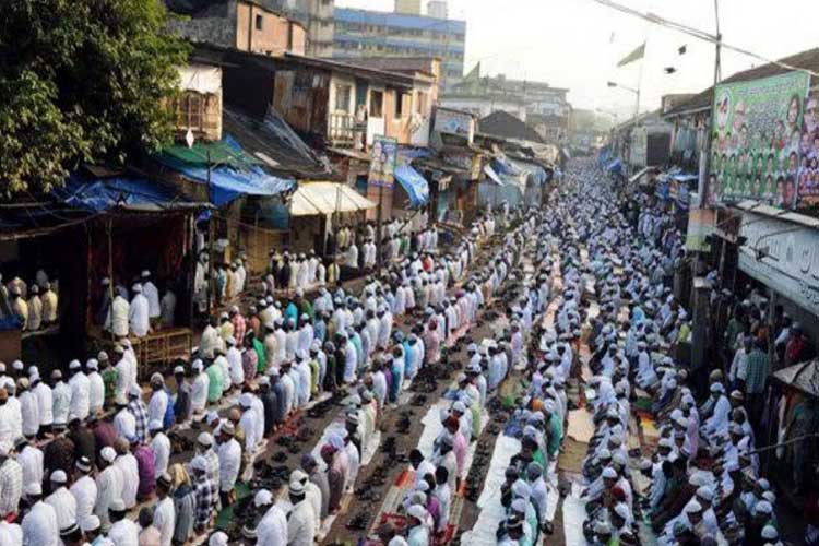 uttar pradesh police ban namaz and aarti on roads uttar pradesh police ban namaz and aarti on roads- India TV Hindi