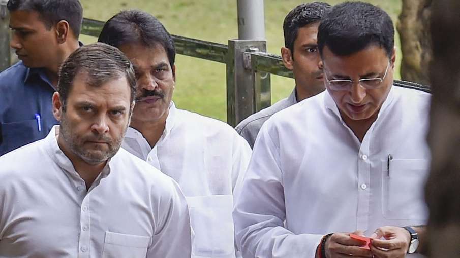 स्वीकार नहीं हुआ राहुल गांधी का इस्तीफा, रात आठ बजे फिर होगी CWC की बैठक: रणदीप सुरजेवाला स्वीकार नहीं हुआ राहुल गांधी का इस्तीफा, रात आठ बजे फिर होगी CWC की बैठक: रणदीप सुरजेवाला- India TV Hindi