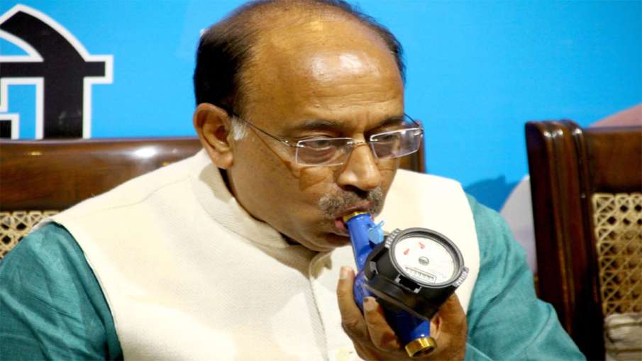 Water bill waiver in delhi is election stunt of CM Arvind Kejriwal says Vijay Goel Water bill waiver in delhi is election stunt of CM Arvind Kejriwal says Vijay Goel- India TV Hindi