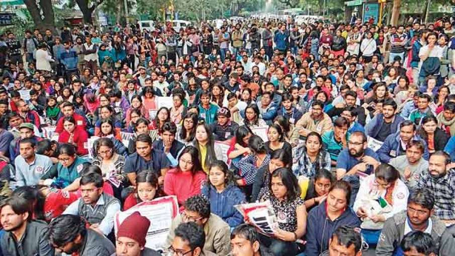 Delhi HC permits JNU election committee to declare... Delhi HC permits JNU election committee to declare...- India TV Hindi