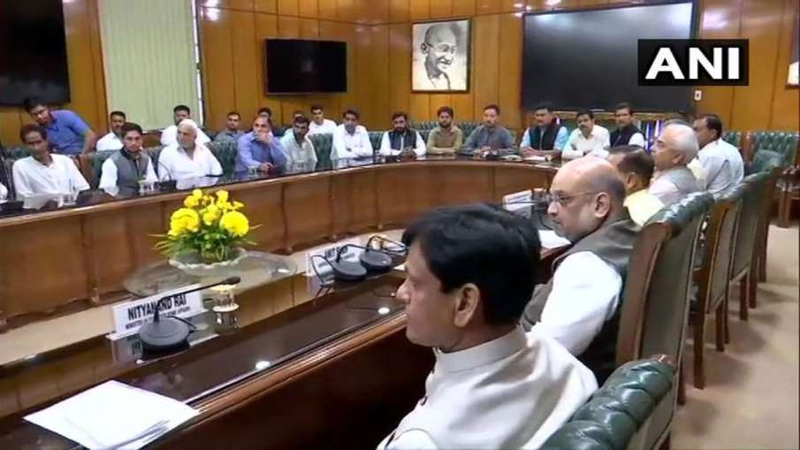Amit Shah meets with Jammu & Kashmir Panchayat heads in Home Ministry at Delhi Amit Shah meets with Jammu & Kashmir Panchayat heads in Home Ministry at Delhi- India TV Hindi