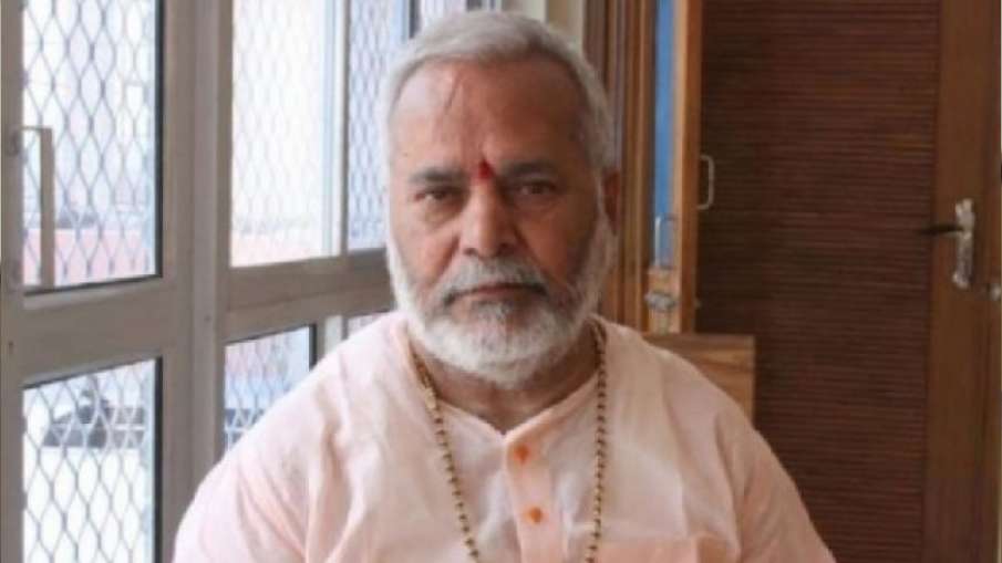 चिन्मयानंद प्रकरण में वायरल हुआ वीडियो, 5 करोड़ की रंगदारी मांगने से जुड़ा होने का दावा चिन्मयानंद प्रकरण में वायरल हुआ वीडियो, 5 करोड़ की रंगदारी मांगने से जुड़ा होने का दावा- India TV Hindi