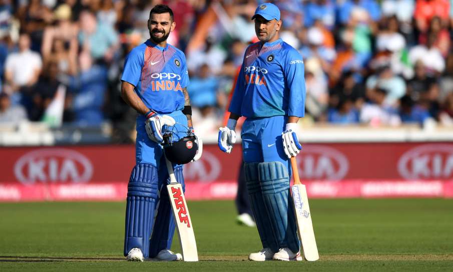 MS Dhoni and Virat Kohli MS Dhoni and Virat Kohli- India TV Hindi