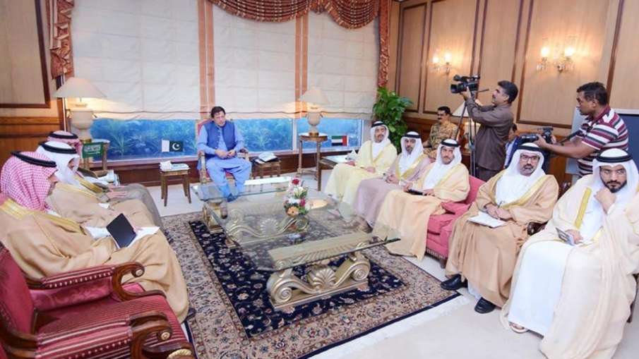 UAE, Saudi foreign ministers in Pakistan to calm tensions over Kashmir | Twitter UAE, Saudi foreign ministers in Pakistan to calm tensions over Kashmir | Twitter- India TV Hindi