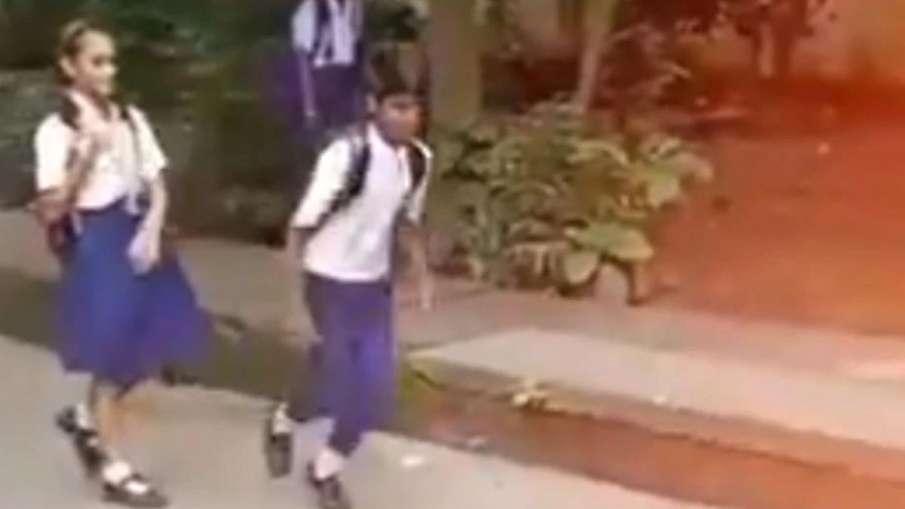 ‘वायरल’ हुए समरसाल्ट करते बच्चे भारतीय खेल प्राधिकरण के प्रशिक्षु बने ‘वायरल’ हुए समरसाल्ट करते बच्चे भारतीय खेल प्राधिकरण के प्रशिक्षु बने- India TV Hindi