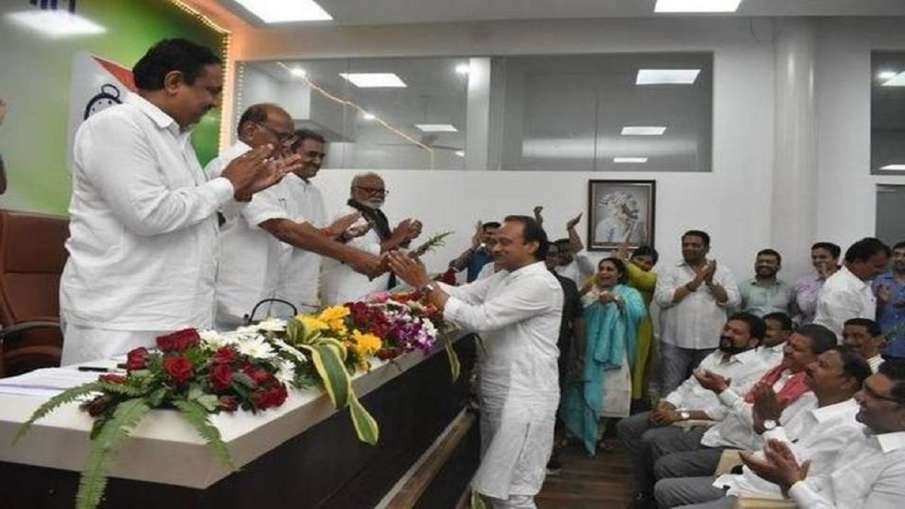 अजित पवार फिर चुने गए NCP विधायक दल के नेता अजित पवार फिर चुने गए NCP विधायक दल के नेता- India TV Hindi
