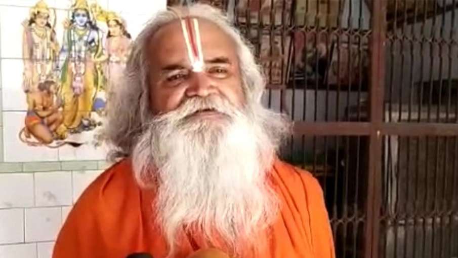 सुप्रीम कोर्ट में अयोध्या का नक्शा फाड़ने पर बवाल, साधु-संतों ने उठाए राजीव धवन पर सवाल सुप्रीम कोर्ट में अयोध्या का नक्शा फाड़ने पर बवाल, साधु-संतों ने उठाए राजीव धवन पर सवाल- India TV Hindi