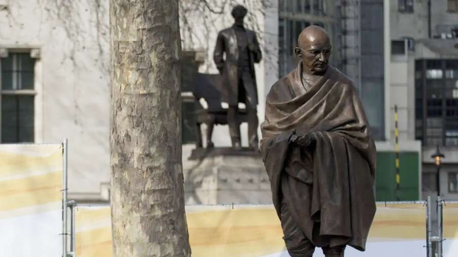 Gandhi statue proposal in Manchester sees Indian and Pakistani students go head-to-head Gandhi statue proposal in Manchester sees Indian and Pakistani students go head-to-head- India TV Hindi
