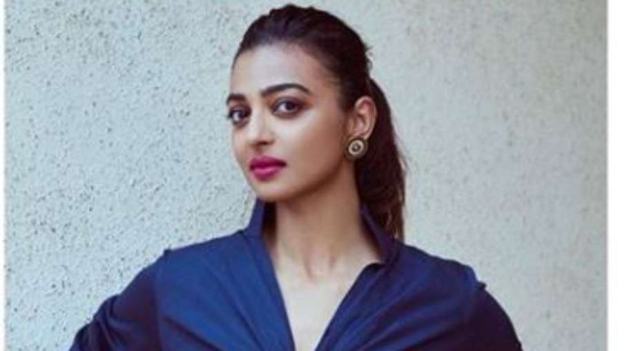 Radhika apte reveals why she wore grandmother saree Radhika apte reveals why she wore grandmother saree- India TV Hindi