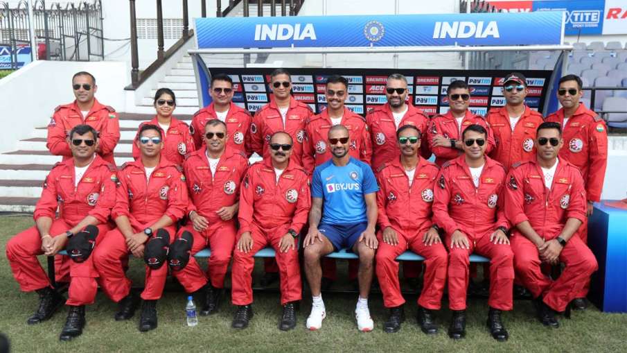 IND vs BAN : These players, including Shikhar Dhawan, spend time with Indian Airforce before Nagpur IND vs BAN : These players, including Shikhar Dhawan, spend time with Indian Airforce before Nagpur - India TV Hindi