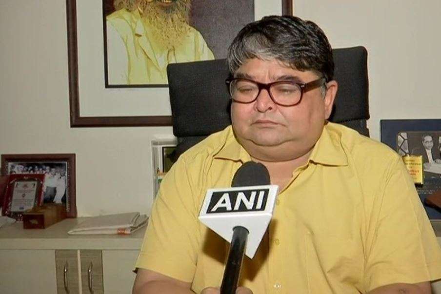 Veer Savarkar's grandson Ranjeet on Shiv Sena joining hands with NCP-Congress Veer Savarkar's grandson Ranjeet on Shiv Sena joining hands with NCP-Congress- India TV Hindi