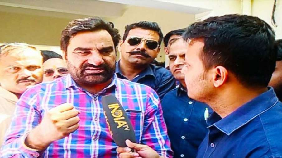 हनुमान बेनीवाल ने किसान कानूनों के विरोध में NDA छोड़ने का किया ऐलान हनुमान बेनीवाल ने किसान कानूनों के विरोध में NDA छोड़ने का किया ऐलान- India TV Hindi