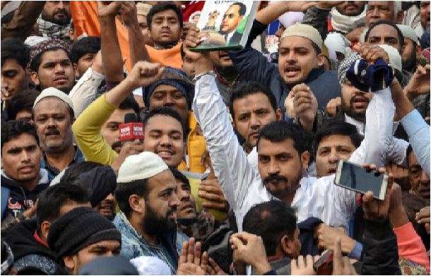 जामा मस्जिद से भीम आर्मी प्रमुख चंद्रशेखर रावण गिरफ्तार, भीड़ को उकसाने का आरोप जामा मस्जिद से भीम आर्मी प्रमुख चंद्रशेखर रावण गिरफ्तार, भीड़ को उकसाने का आरोप- India TV Hindi
