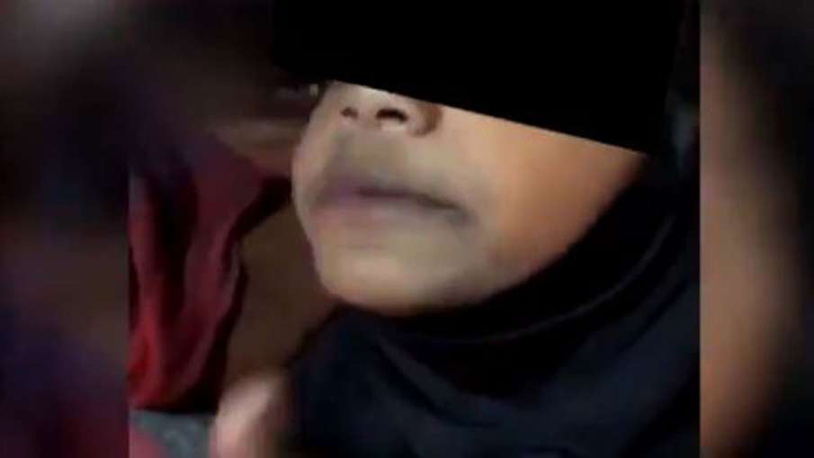 Children brainwashed to criticize Prime Minister and Amit Shah in Name of CAA and NRC Children brainwashed to criticize Prime Minister and Amit Shah in Name of CAA and NRC - India TV Hindi