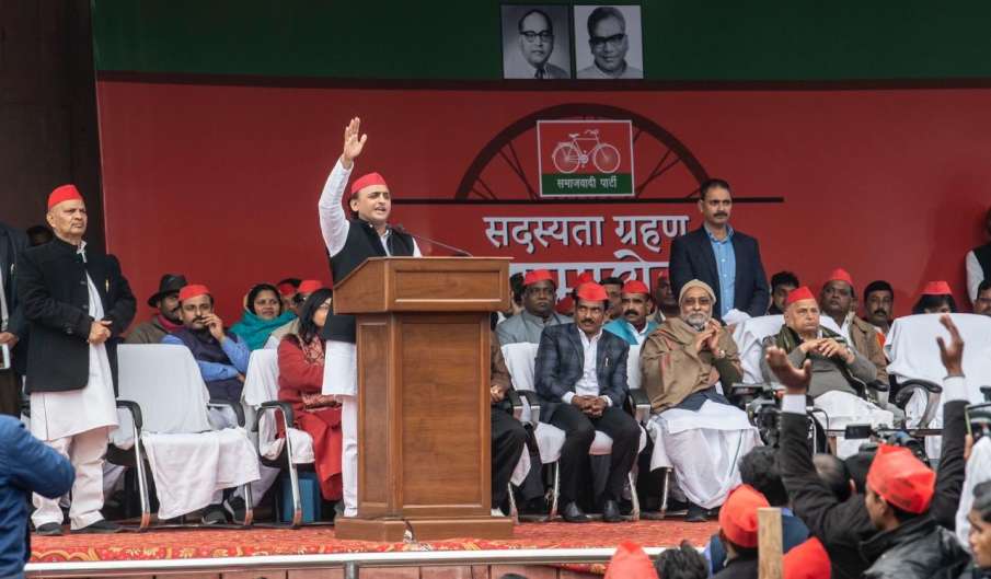 BJP is doing politics of divide and rule: Akhilesh... BJP is doing politics of divide and rule: Akhilesh...- India TV Hindi