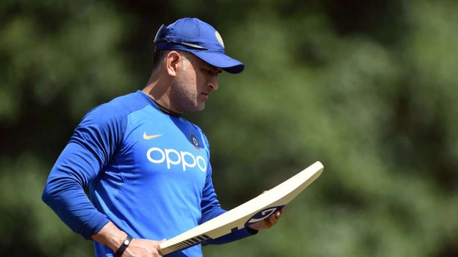 IND vs AUS, MS Dhoni, Team India, India vs Australia, Virat Kohli, KL Rahul, Rishabh Pant IND vs AUS, MS Dhoni, Team India, India vs Australia, Virat Kohli, KL Rahul, Rishabh Pant - India TV Hindi