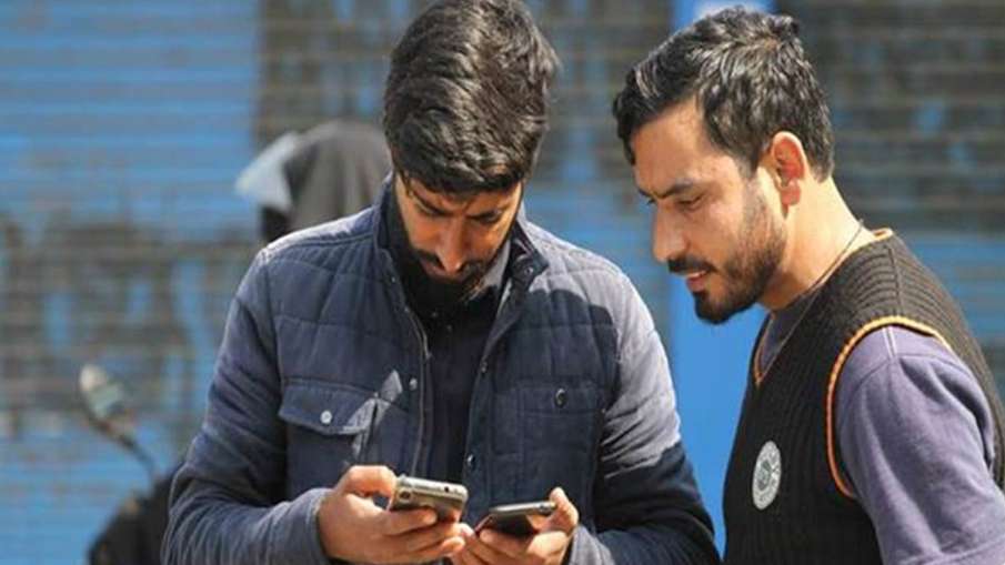 सरकारी आदेश के बावजूद जम्मू क्षेत्र में बहाल नहीं हुई इंटरनेट सेवाएं सरकारी आदेश के बावजूद जम्मू क्षेत्र में बहाल नहीं हुई इंटरनेट सेवाएं- India TV Hindi
