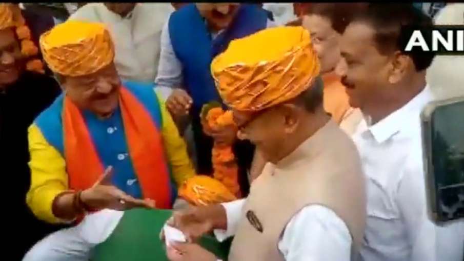 Digvijay Singh and Kailash Vijayvargiya Digvijay Singh and Kailash Vijayvargiya - India TV Hindi