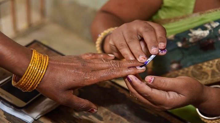 CEO issues first notification for conduct of panchayat bypolls in Jammu and Kashmir CEO issues first notification for conduct of panchayat bypolls in Jammu and Kashmir- India TV Hindi