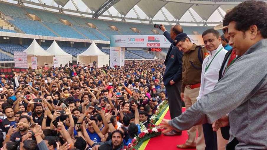 Delhi Marathon record 18500 people register Sachin tendulkar Delhi Marathon record 18500 people register Sachin tendulkar- India TV Hindi