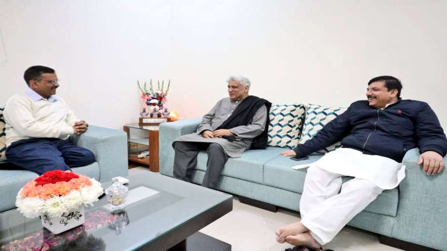 Javed Akhtar visits Arvind Kejriwal at hi residence in Delhi Javed Akhtar visits Arvind Kejriwal at hi residence in Delhi- India TV Hindi