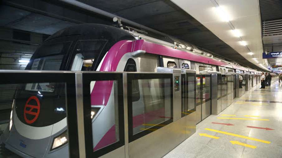 Northeast Delhi violence: 5 metro stations on Pink Line closed Northeast Delhi violence: 5 metro stations on Pink Line closed- India TV Hindi