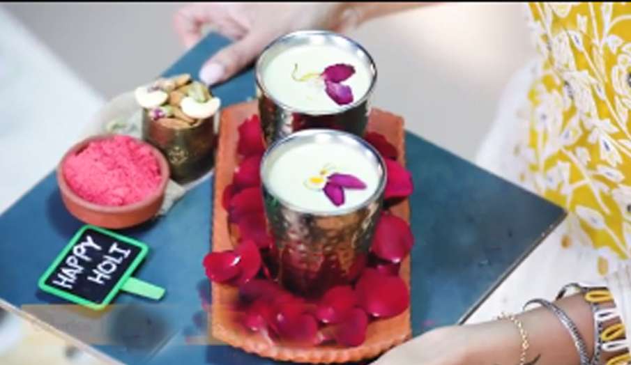 almond milk thandai , holi, shilpa shetty almond milk thandai , holi, shilpa shetty- India TV Hindi