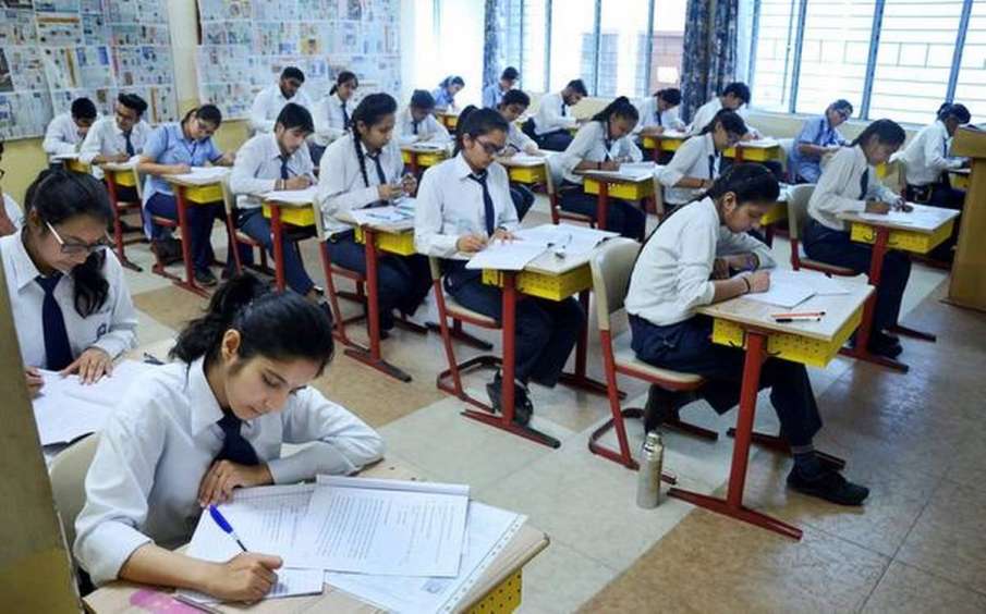 cbse 12th economics question paper 2020 cbse 12th economics question paper 2020- India TV Hindi