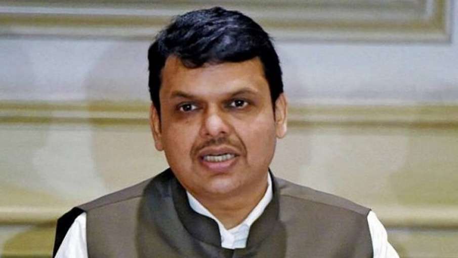 महाराष्ट्र के पूर्व सीएम देवेंद्र फडणवीस की बढ़ी मुश्किलें, एक्सिस बैंक एकाउंट मामले में नोटिस जारी महाराष्ट्र के पूर्व सीएम देवेंद्र फडणवीस की बढ़ी मुश्किलें, एक्सिस बैंक एकाउंट मामले में नोटिस जारी- India TV Hindi