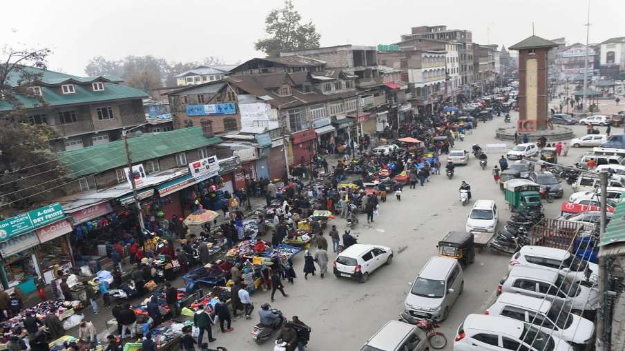 Public Vehicles, ban, Srinagar, Jammu kashmir, coronavirus, covid-19 Public Vehicles, ban, Srinagar, Jammu kashmir, coronavirus, covid-19- India TV Hindi