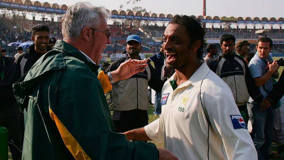 Shoaib Akhtar said these words during his last meeting with Bob Woolmer, now revealed Shoaib Akhtar said these words during his last meeting with Bob Woolmer, now revealed - India TV Hindi