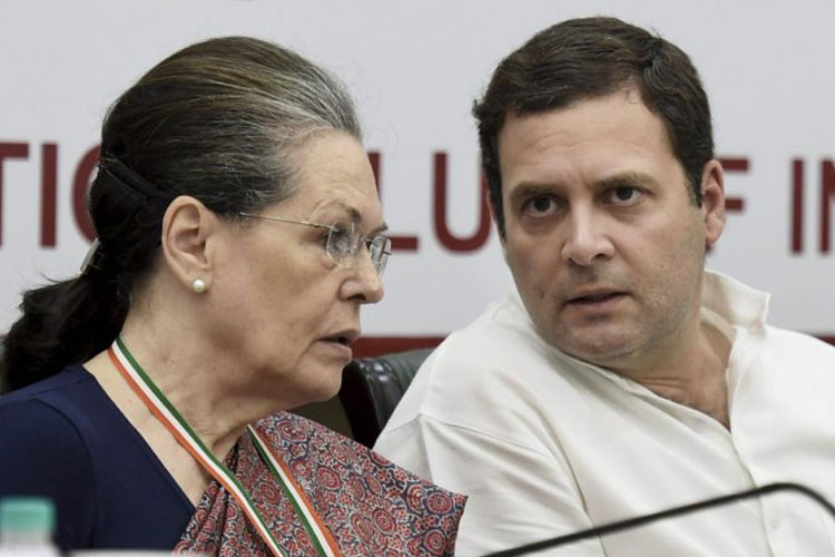 Sonia Gandhi and Rahul Gandhi Sonia Gandhi and Rahul Gandhi- India TV Hindi