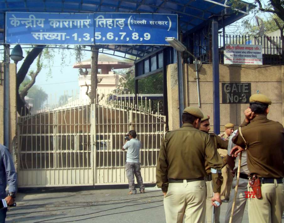 तिहाड़ में पहली बार हुई एक साथ चार लोगों को फांसी, पवन जल्लाद मेरठ के लिए रवाना तिहाड़ में पहली बार हुई एक साथ चार लोगों को फांसी, पवन जल्लाद मेरठ के लिए रवाना- India TV Hindi