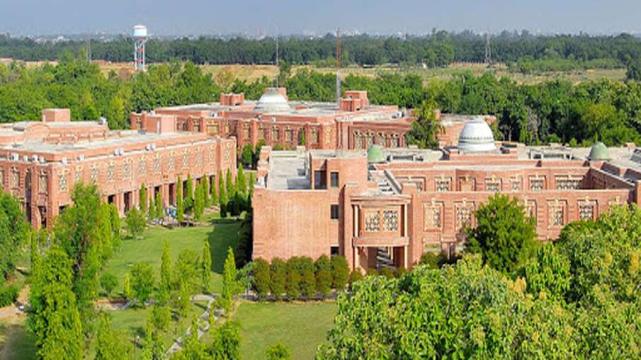 IIM convocation canceled due to Corona virus IIM convocation canceled due to Corona virus- India TV Hindi