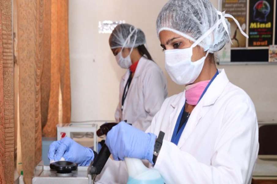 मध्य प्रदेश में Coronavirus के 8 और नये मरीजों की पुष्टि, संक्रमितों की संख्या 119 हुई मध्य प्रदेश में Coronavirus के 8 और नये मरीजों की पुष्टि, संक्रमितों की संख्या 119 हुई- India TV Hindi