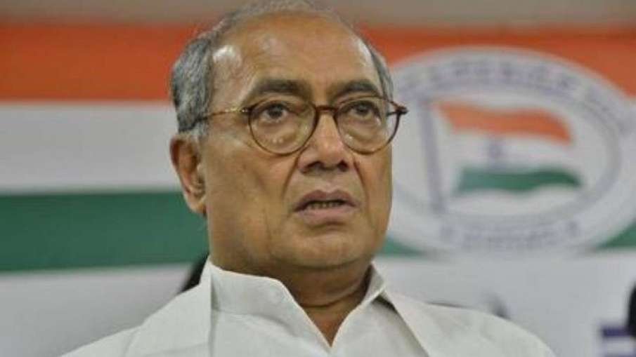 Digvijay Singh closed his mobile number, issued three land-line numbers to help in lockdown Digvijay Singh closed his mobile number, issued three land-line numbers to help in lockdown- India TV Hindi
