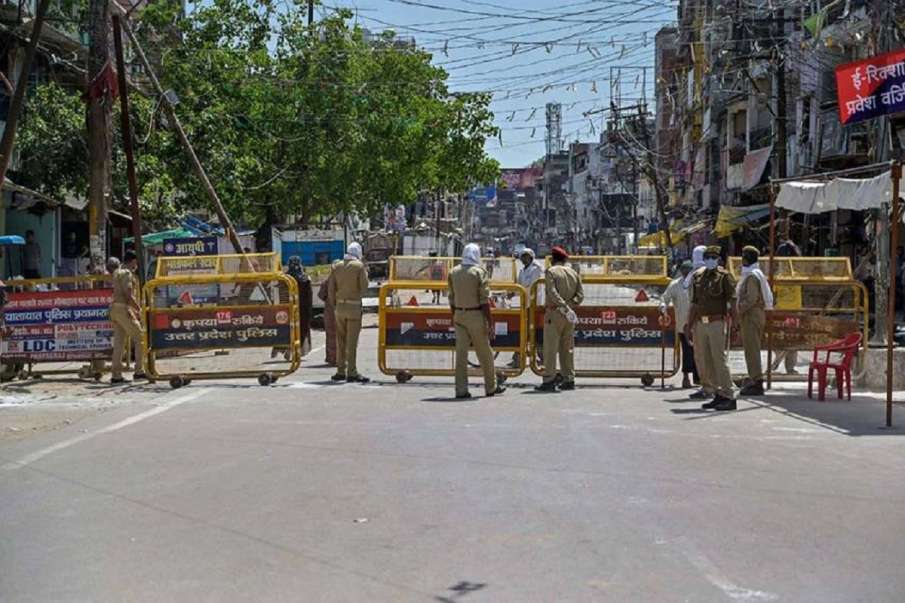 Ghaziabad Chief Medical Officer ordered Delhi doctors to stop coming to his house Ghaziabad Chief Medical Officer ordered Delhi doctors to stop coming to his house- India TV Hindi